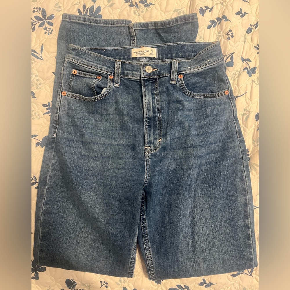 Abercrombie Slim Straight Ultra High Rise Jeans 4R